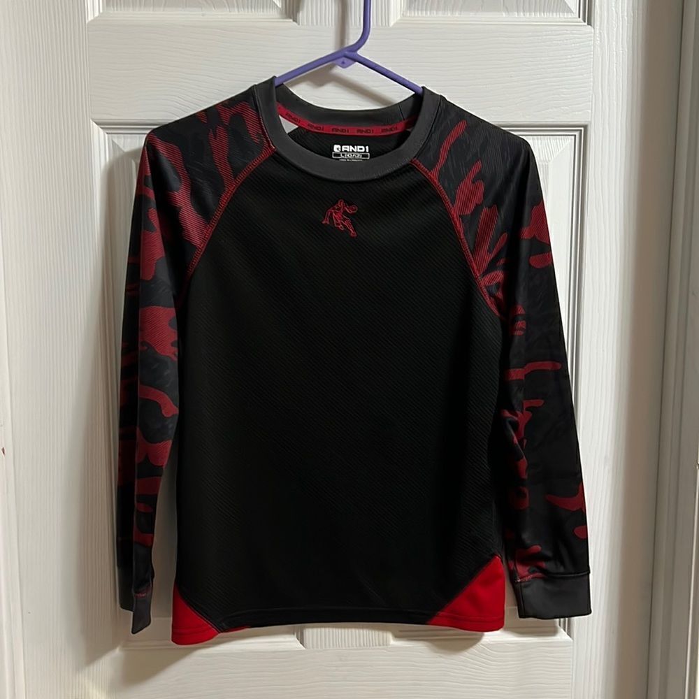 AND1 boys size 10/12 long sleeved shirt.